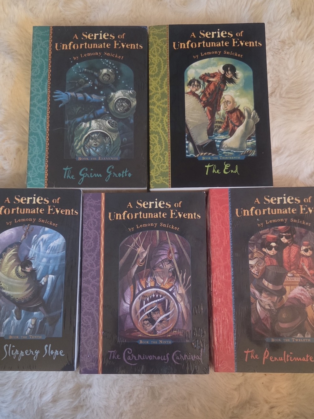 A Series of Unfortunate Events Lot of 5 Paperback By Lemony Snicket